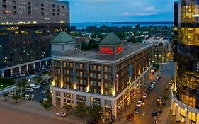 Hampton Inn Suites Buffalo Downtown